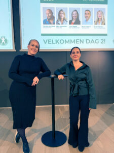 Tina Makedonski og Ailin Davies på Fosterhjemskonferansen 2026